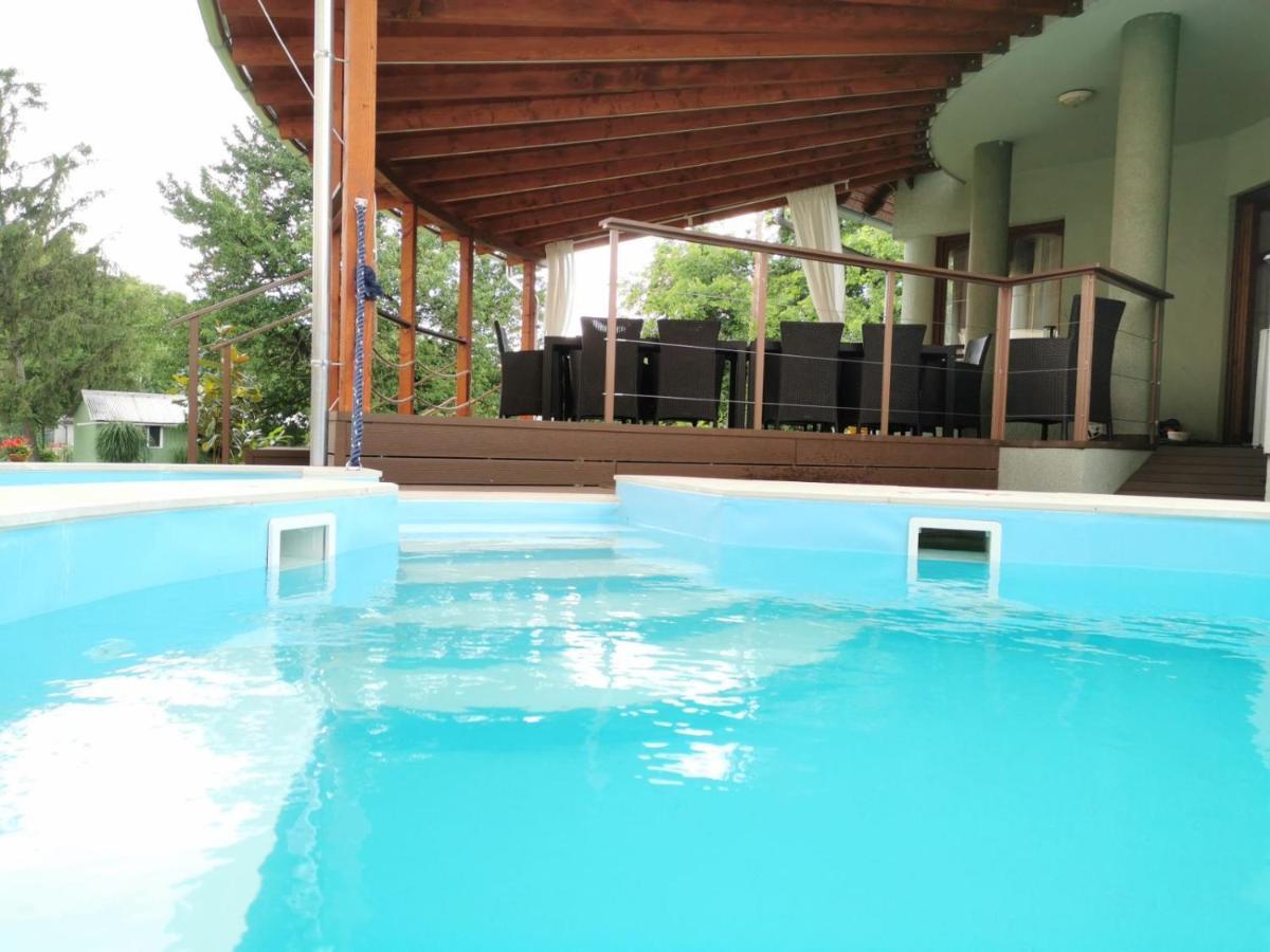Willa House4U Balatonszárszó Zewnętrze zdjęcie
